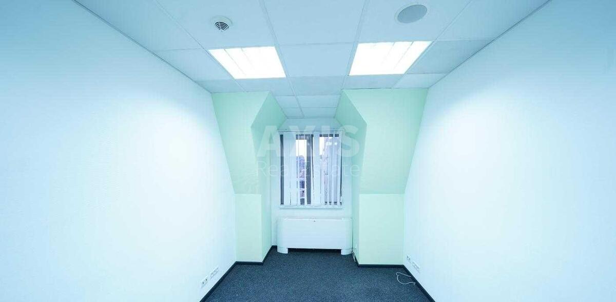 Office vul. Velyka Vasyl'kivs'ka 72, 345m22
