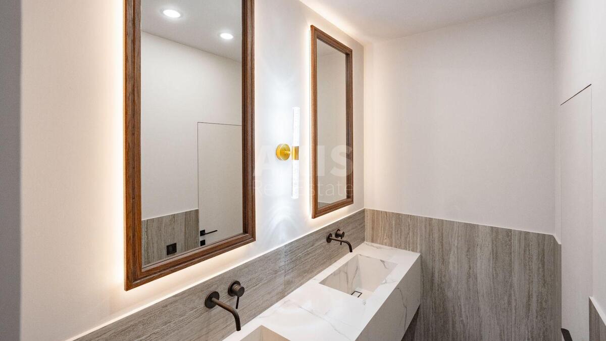 Office vul. Bul'varno-Kudrjavs'ka 15, 170m211