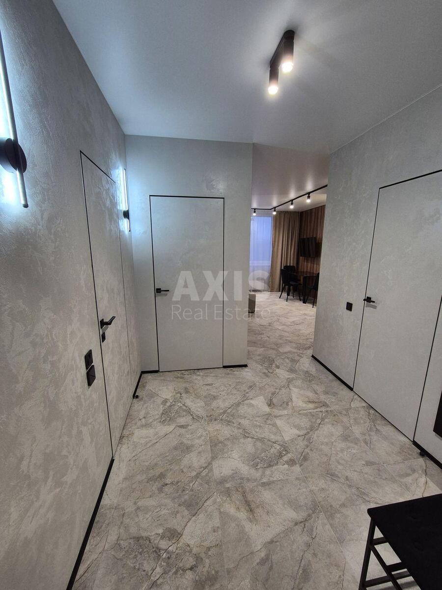 1k apartment vul. Oleksandra Olesja 175