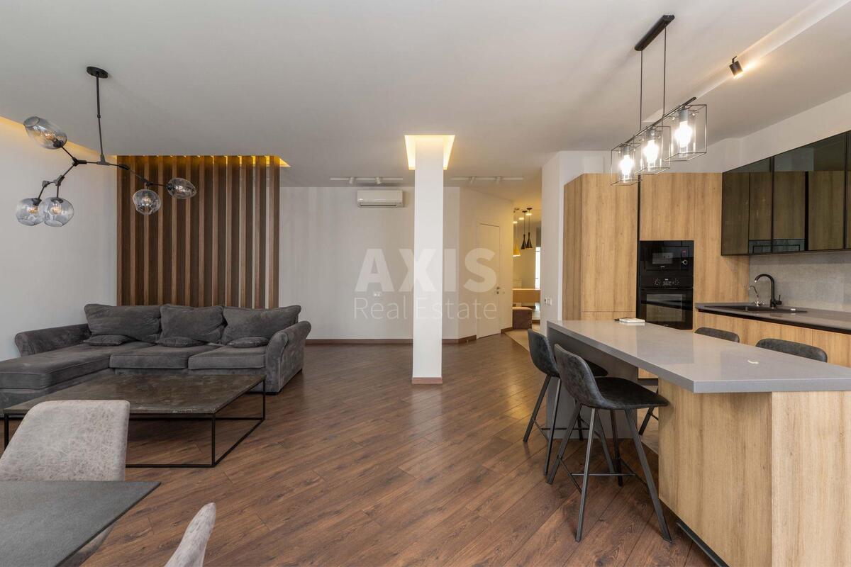 3k apartment vul. Strutyns'kogo Sergija 21