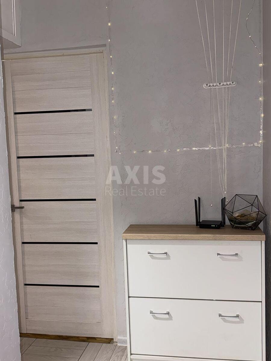 1k apartment pr-t Komarova Kosmonavta 30/28621107