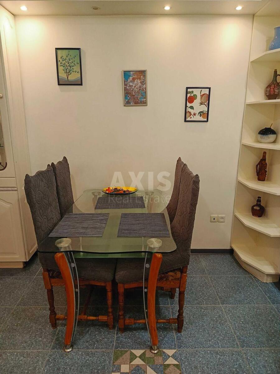 5k apartment vul. Kamjenjeva Komandarma 4А1