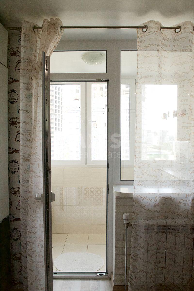 3k apartment vul. Urlivs'ka 23Б6