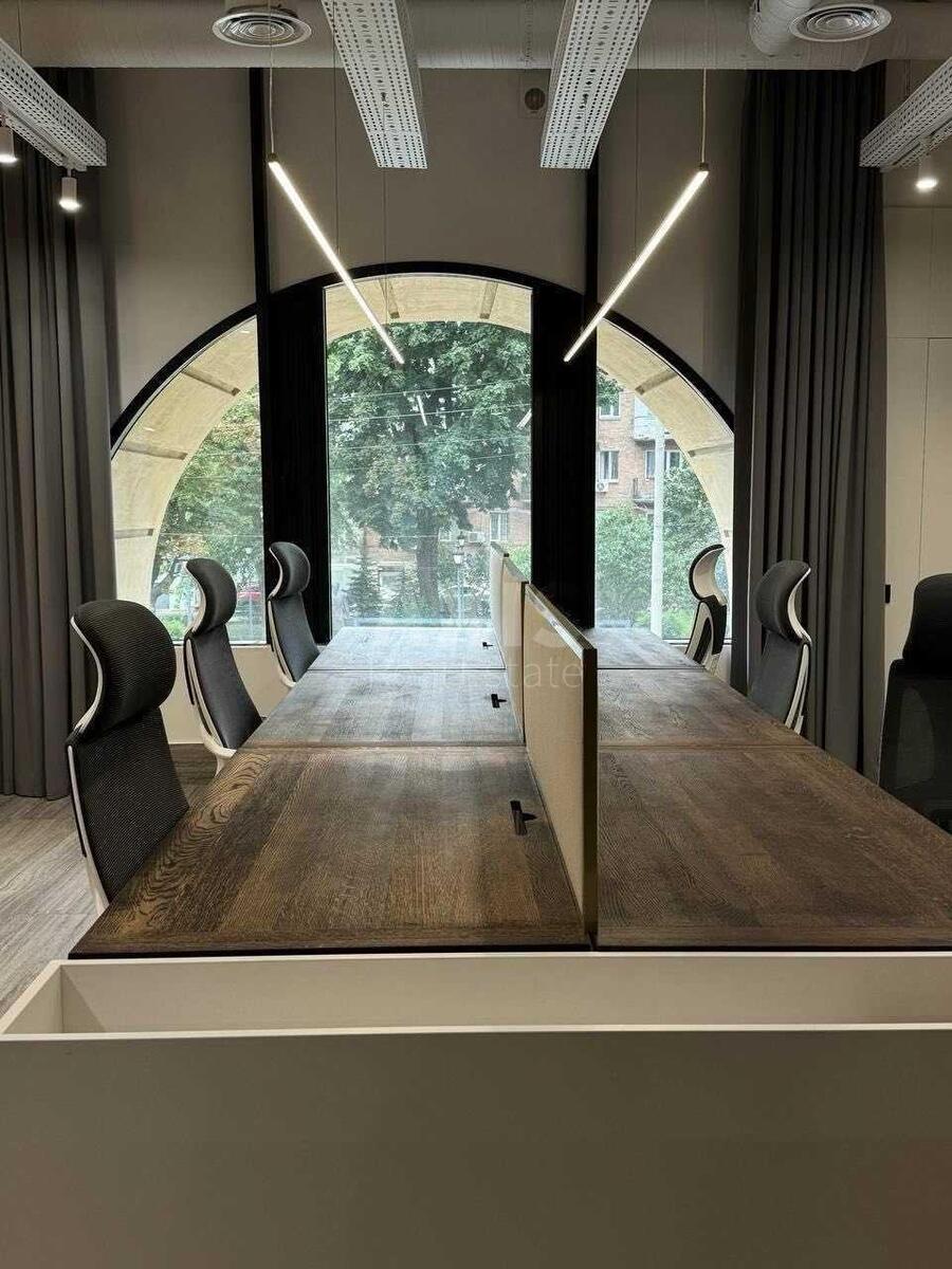 Office vul. Bul'varno-Kudrjavs'ka 15А, 208m2550927