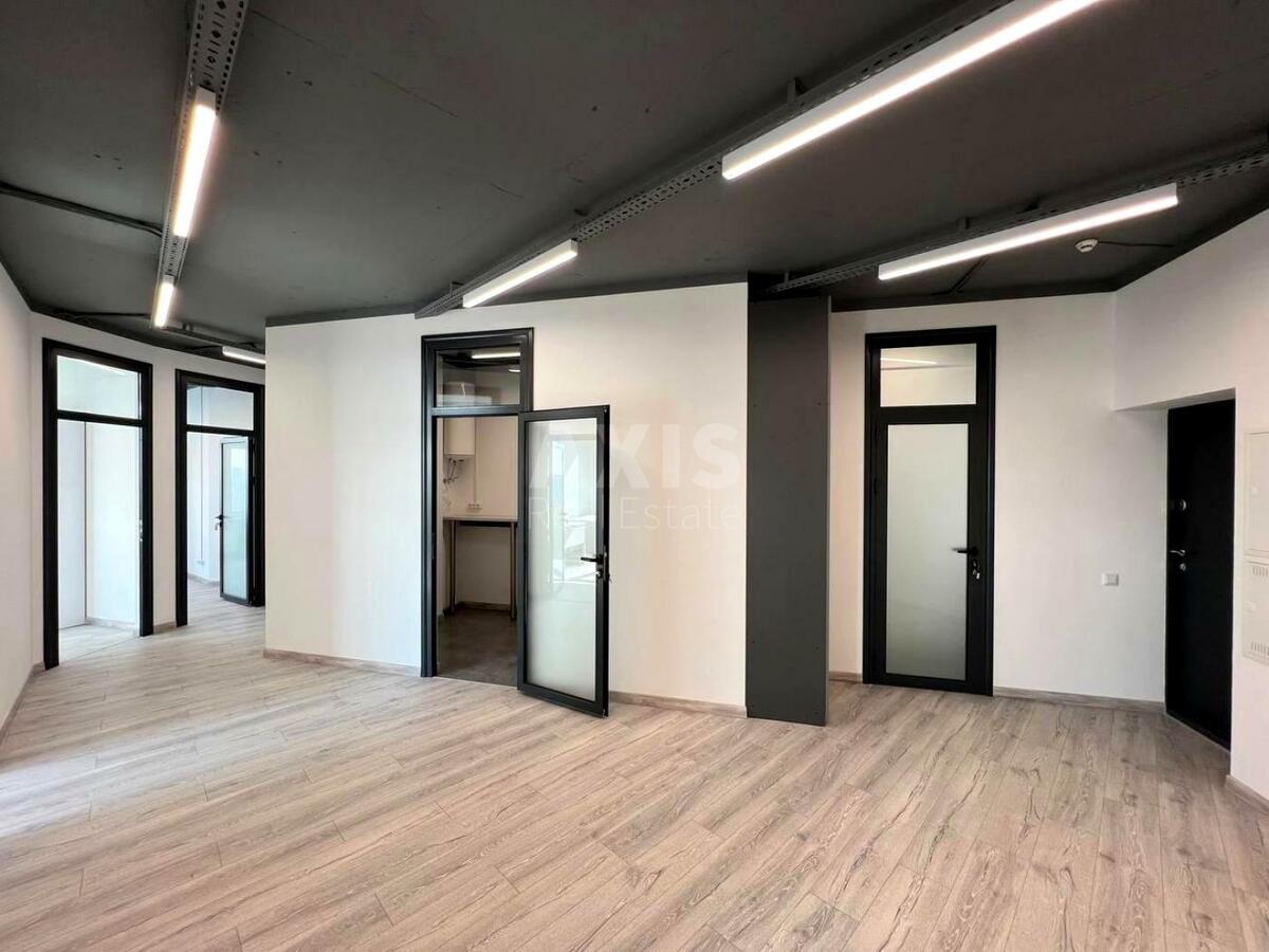 Office pr-t Berestejskij 11, 94m2636453
