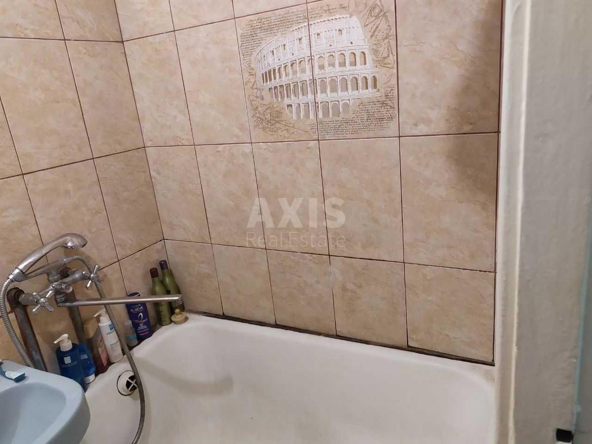 1k apartment vul. Dvins'ka 11