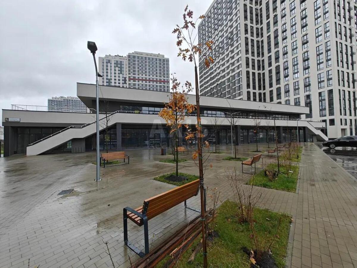 Service object vul. Oleksandra Olesja 8, 192m24