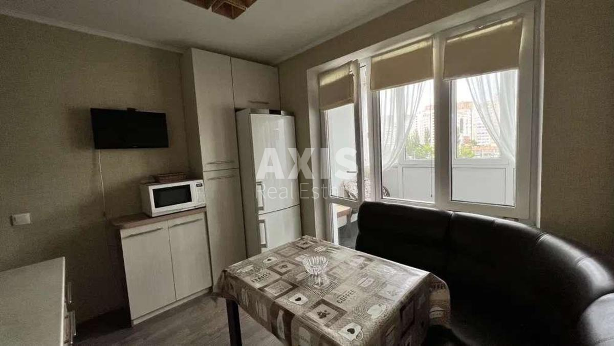 1k apartment pr-t Glushkova Akademika 262