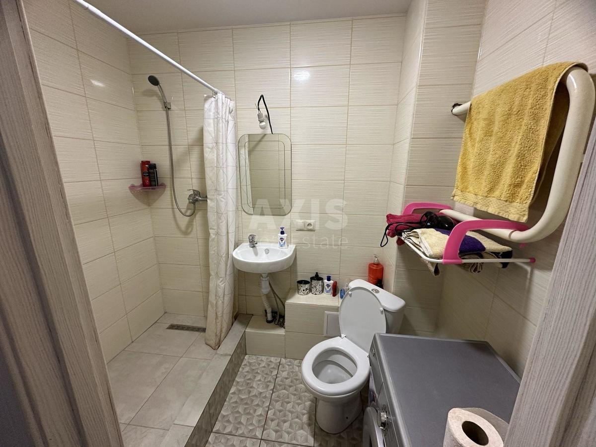 1k apartment vul. Voskresens'ka 114