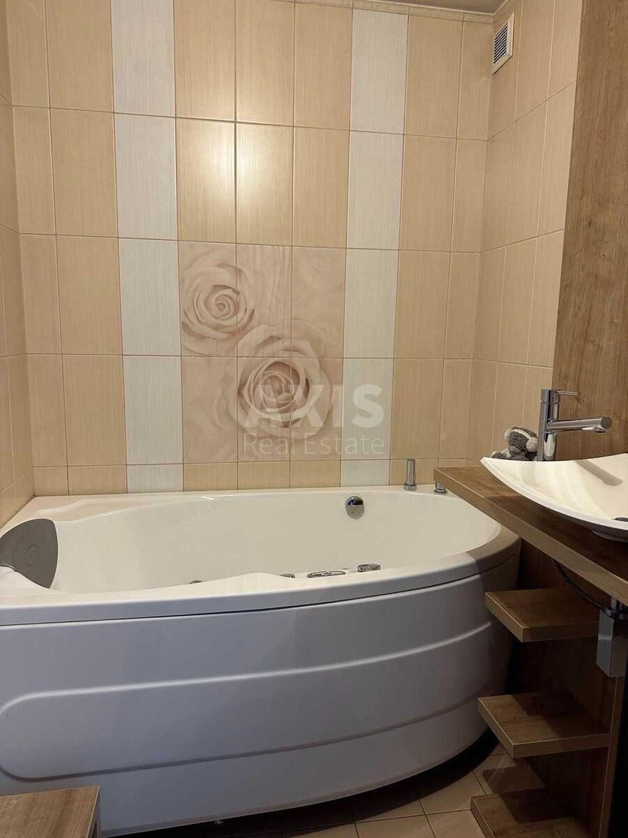 3k apartment vul. Zabolotnogo Akademika 407
