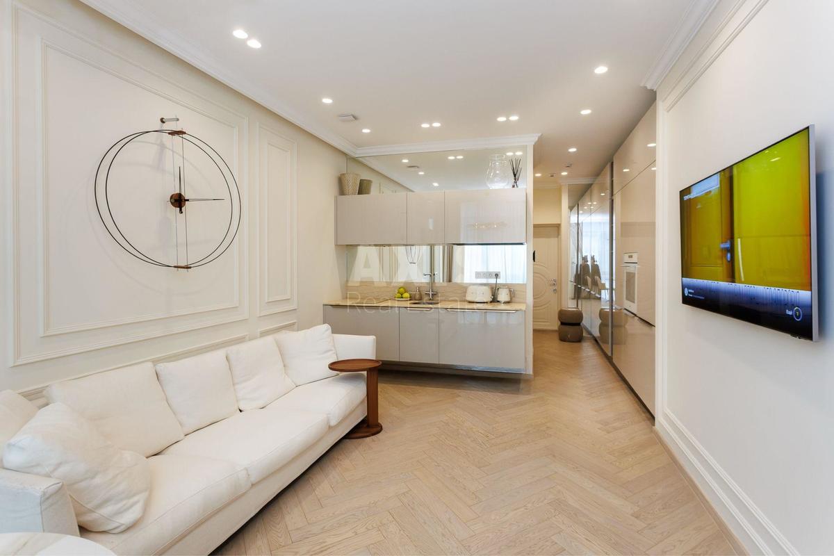 1k apartment vul. Dragomyrova Myhajla 181