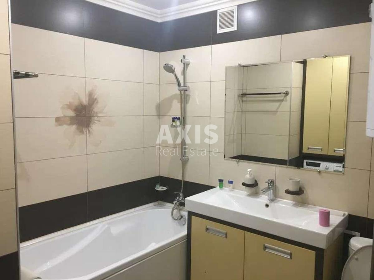 3k apartment vul. Vyborz'ka 8013