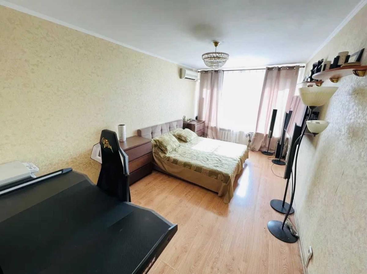 1k apartment nab. Rusanivs'ka 61