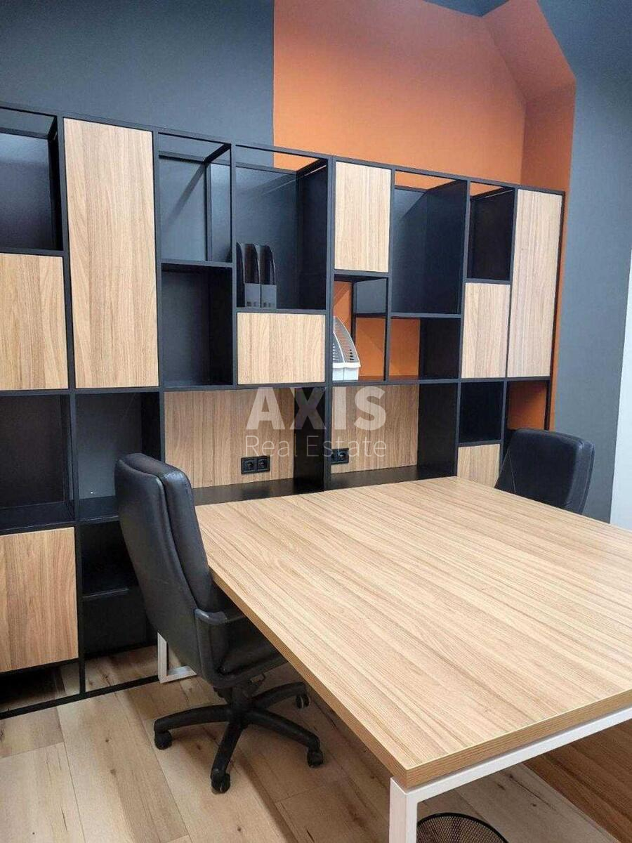 Офис ул. Московская 8Б, 100м23