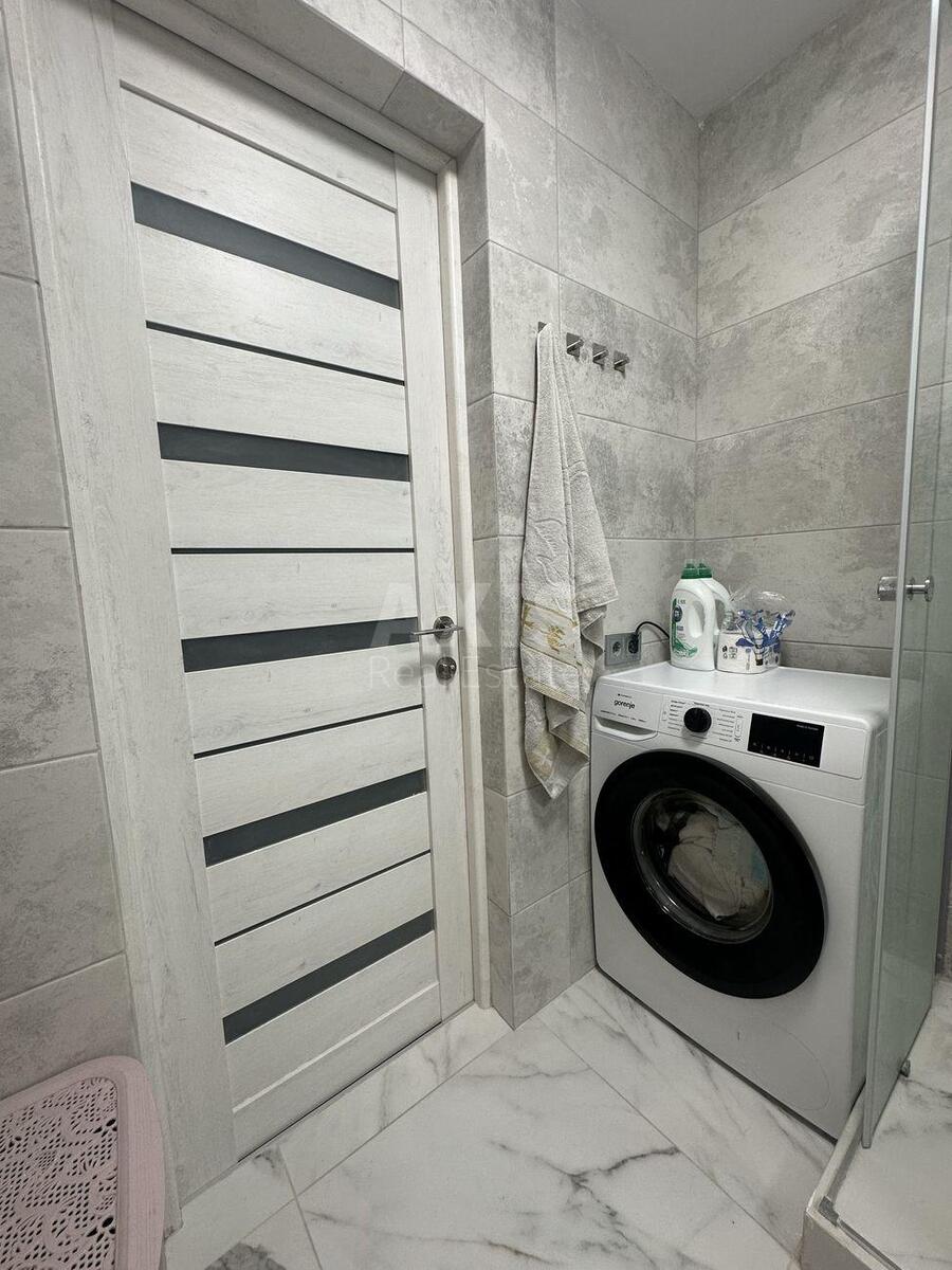 1k apartment vul. Jaltyns'ka 5Б589159