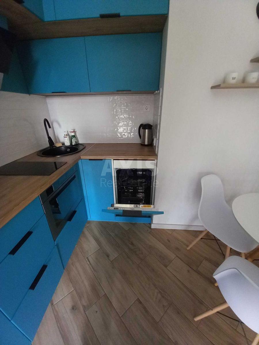 1k apartment vul. Saljutna 2Б11