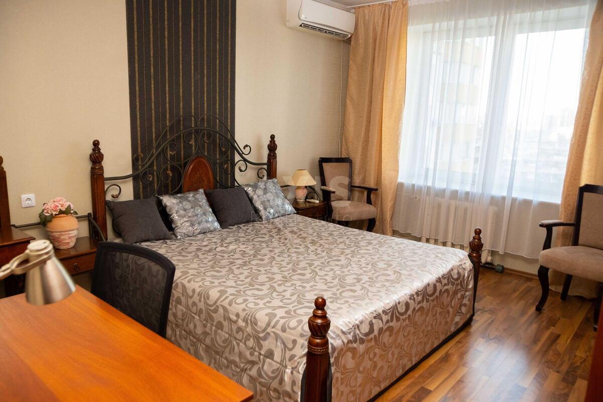 3k apartment pr-t Tychyny Pavla 16/28