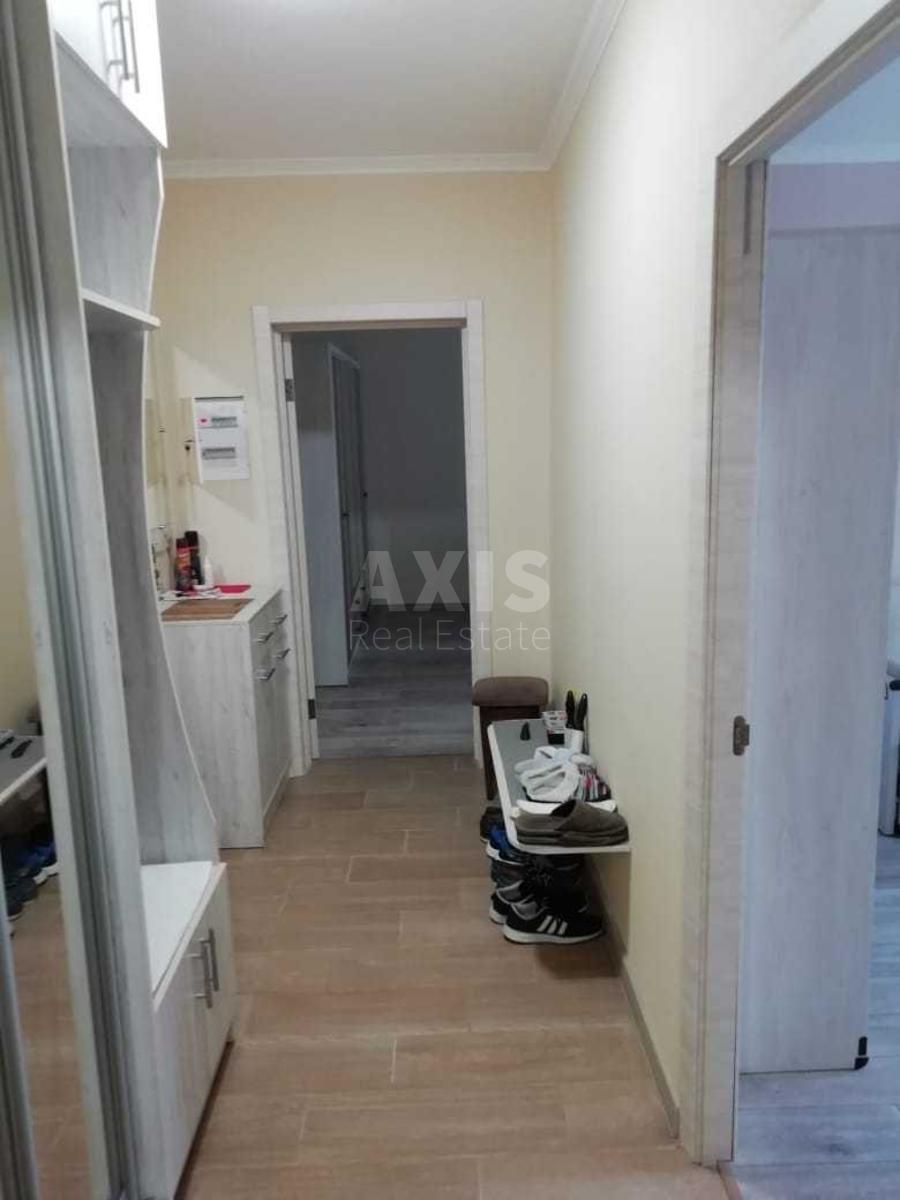 2k apartment vul. Horol's'ka 8/46