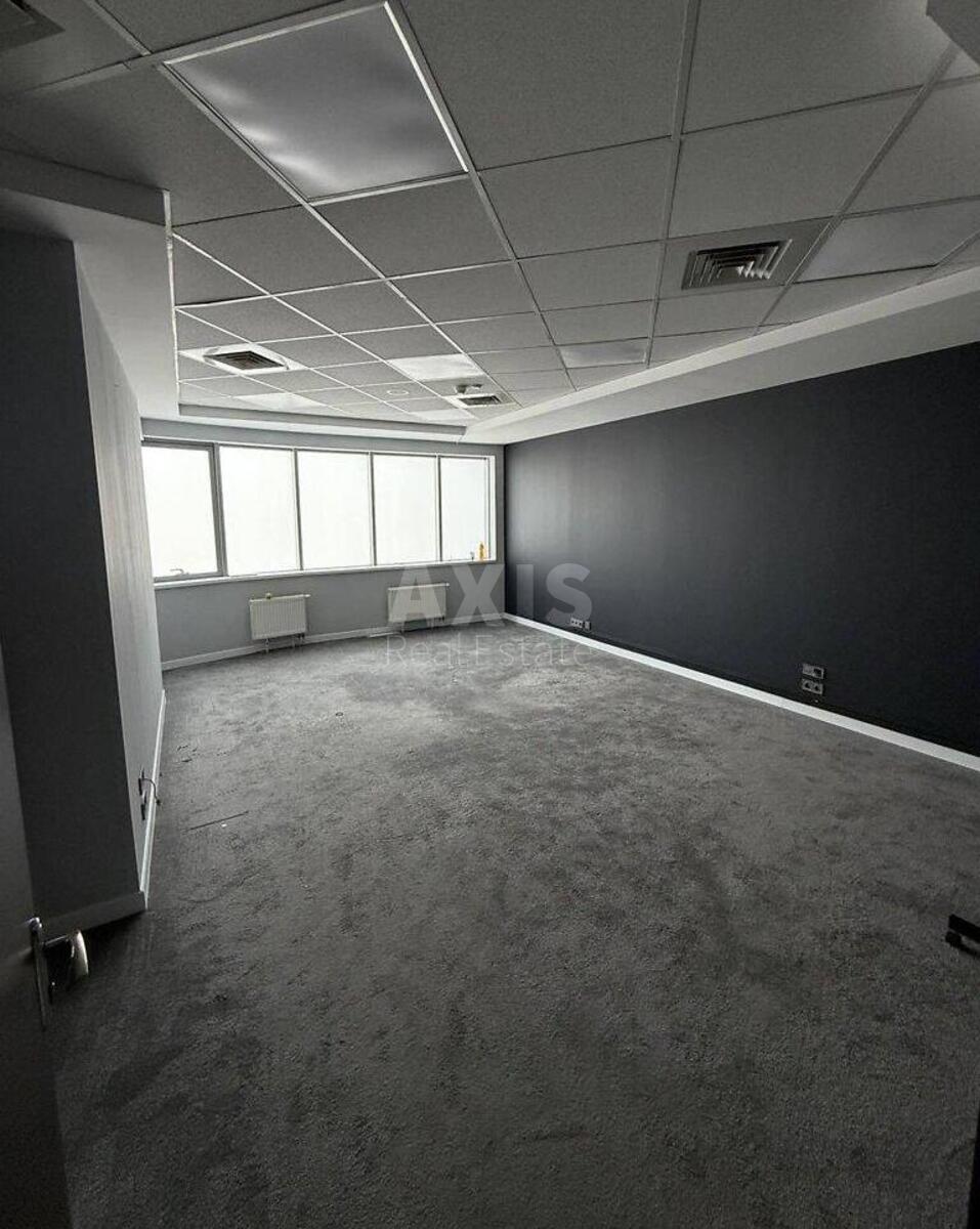 Office vul. Hmel'nyc'kogo Bogdana 9Б, 83m2