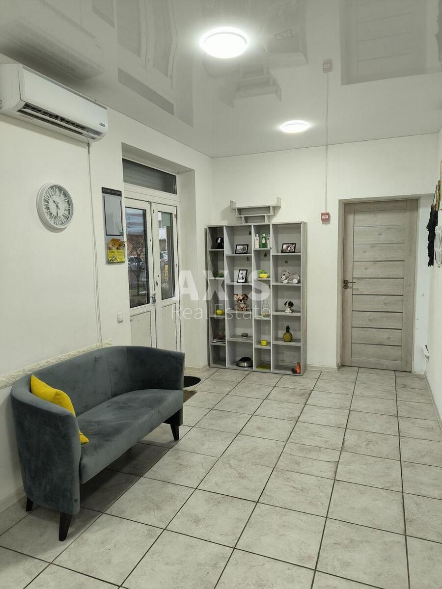 Trade object vul. Danchenka Sergija 28А, 75m2553760