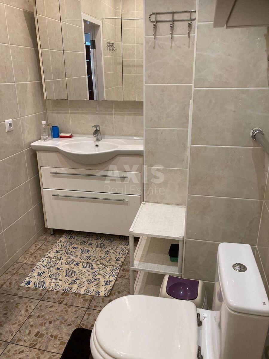 2k apartment vul. Jevgena Konoval'cja 36В7