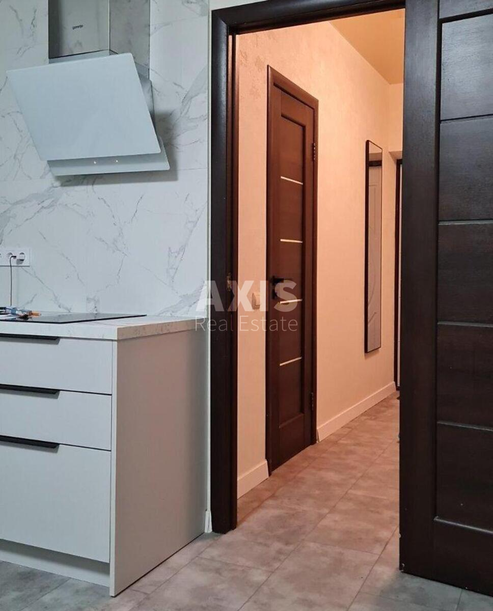 2k apartment vul. Petra Kalnyshevs'kogo 77