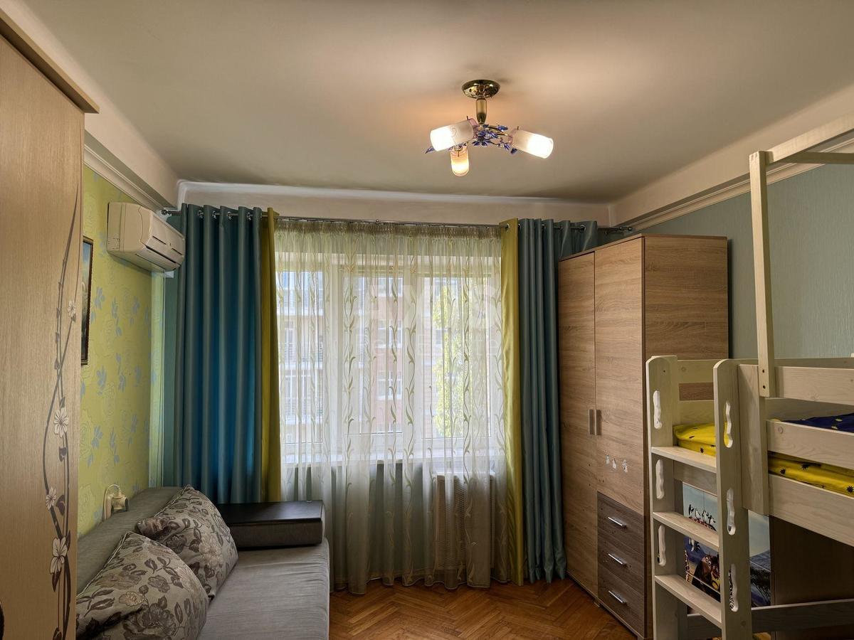 2k apartment vul. Filatova Akademika 1/220
