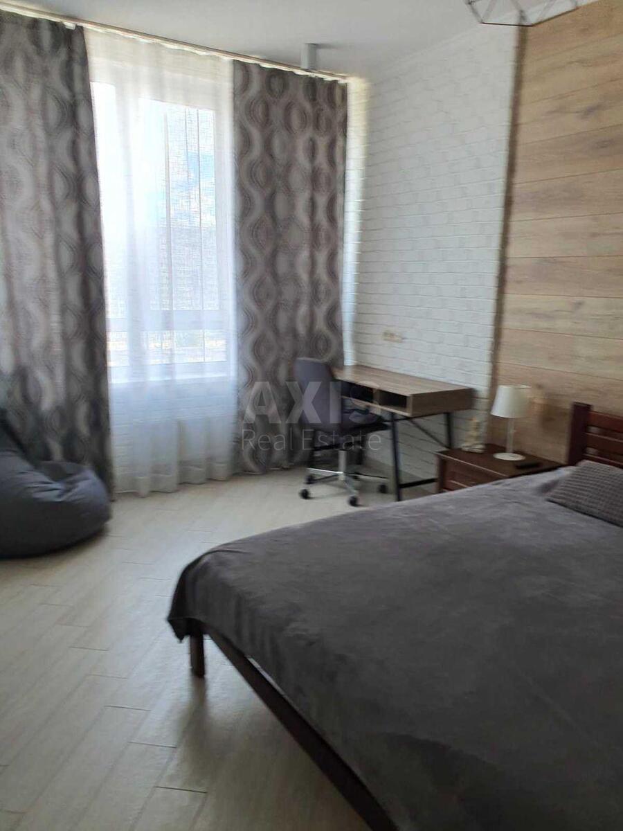 1k apartment vul. Saljutna 2Б570144