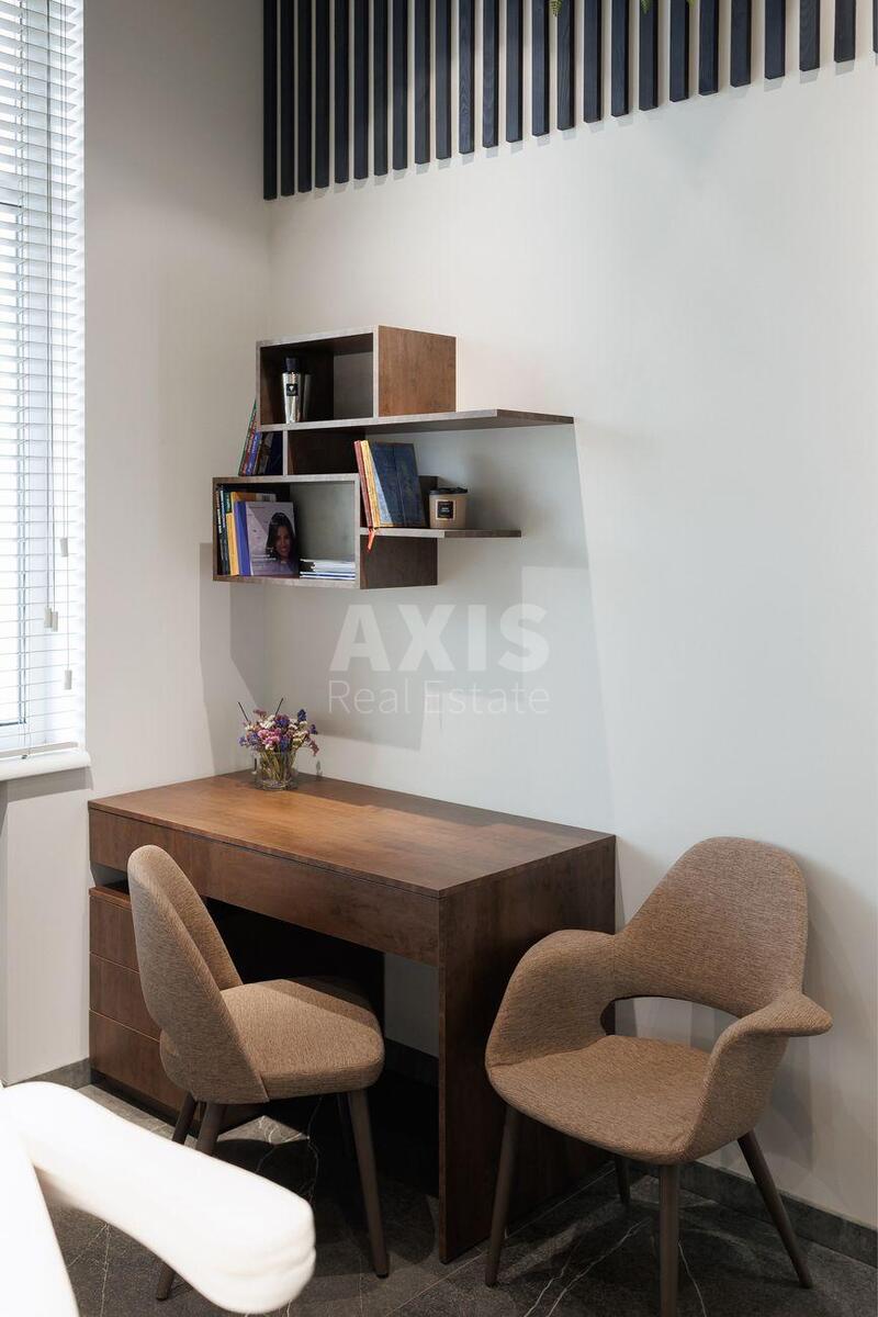 Объект торговли ул. Андрея Верхогляда 15А, 91м26131213