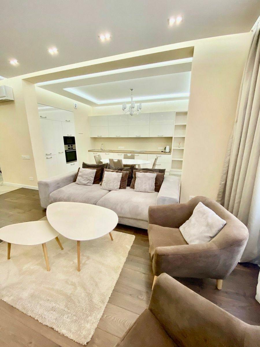 2k apartment vul. Dragomyrova Myhajla 20А1
