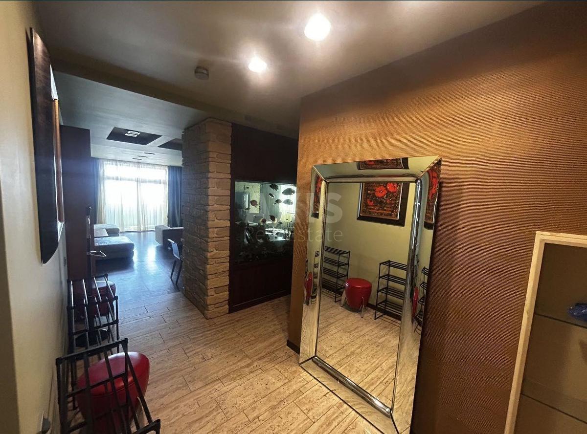 4k apartment vul. Hmel'nyc'kogo Bogdana 416