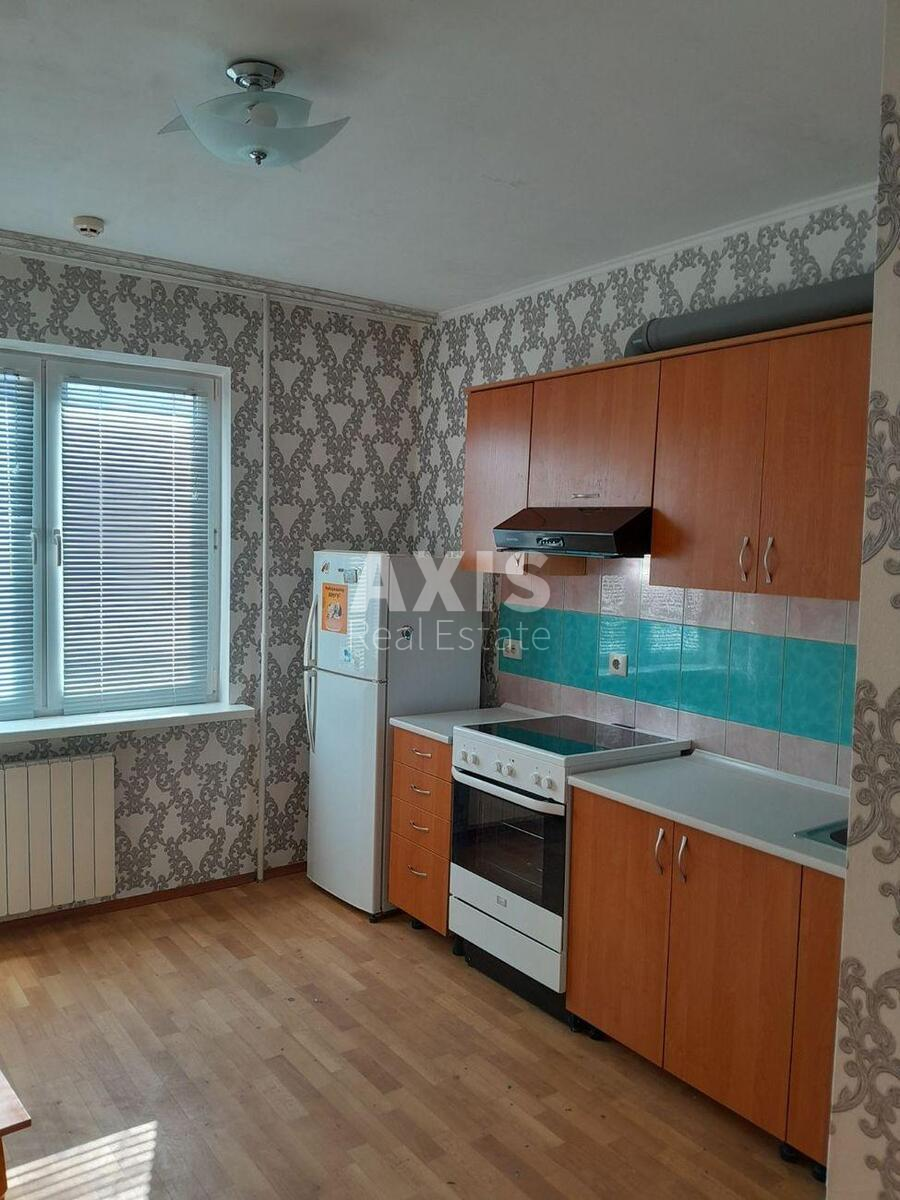 2k apartment vul. Rusovoi' Sofii' 7
