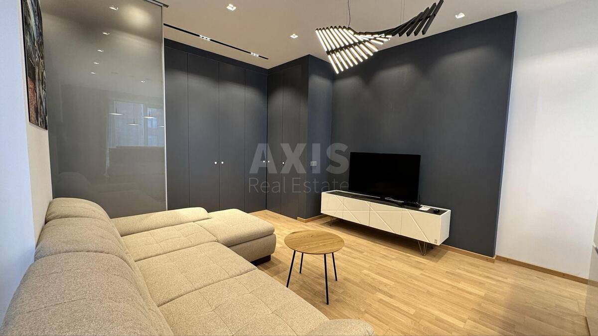 1k apartment nab. Dniprovs'ka 14566818