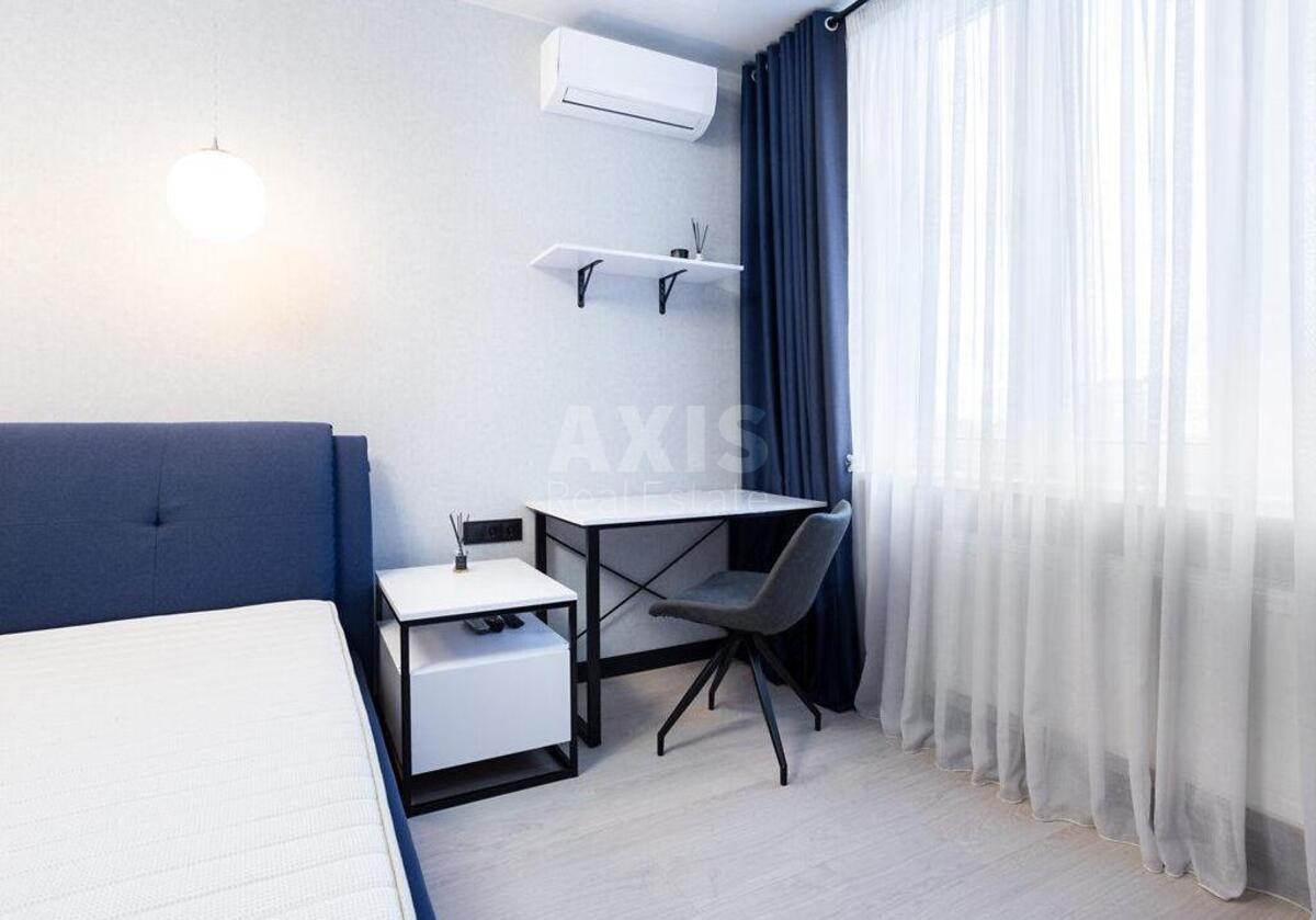 1k apartment prov. Jasynuvats'kyj 10611425