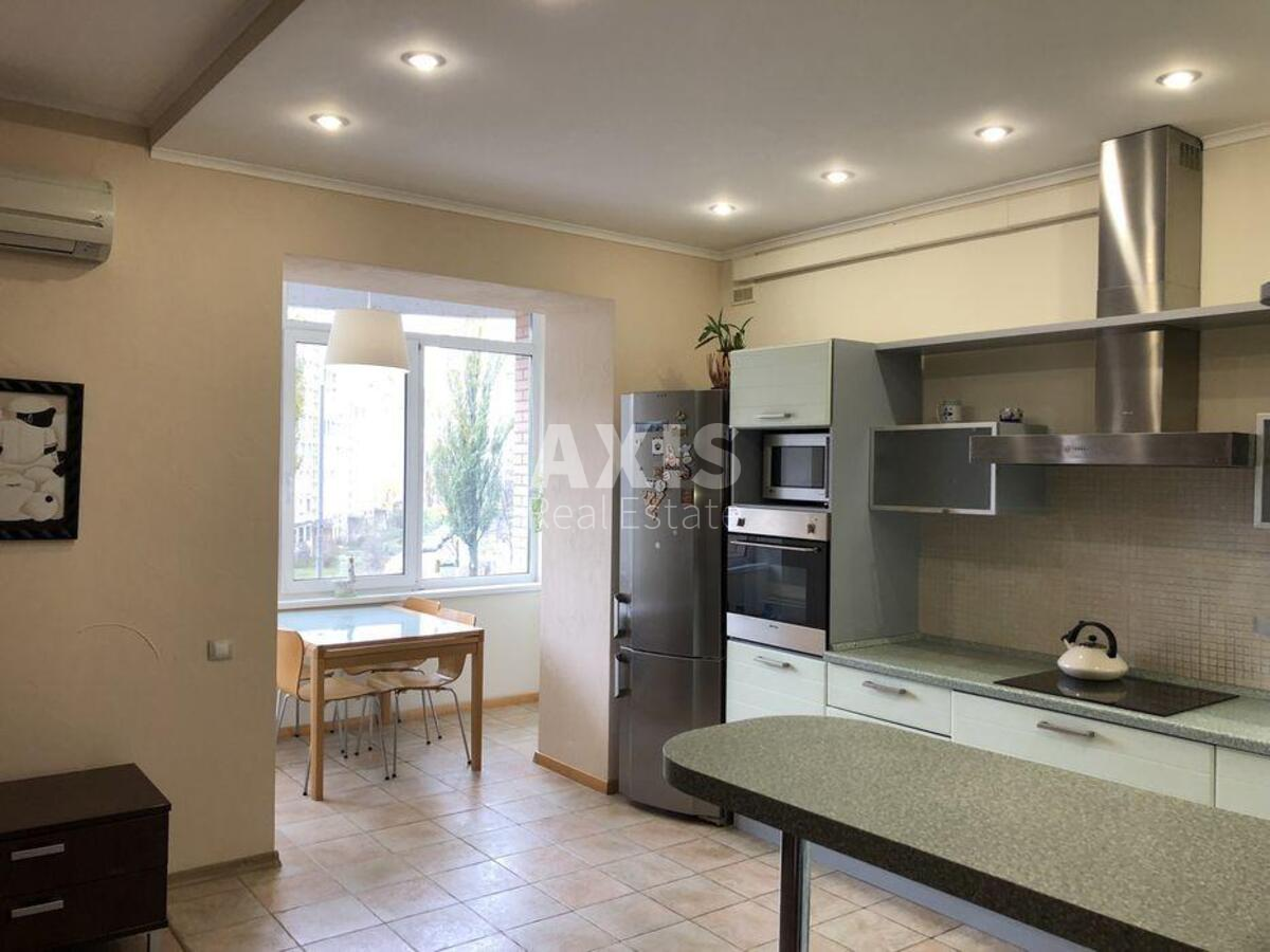 3k apartment pr-t Geroi'v Stalingrada 83