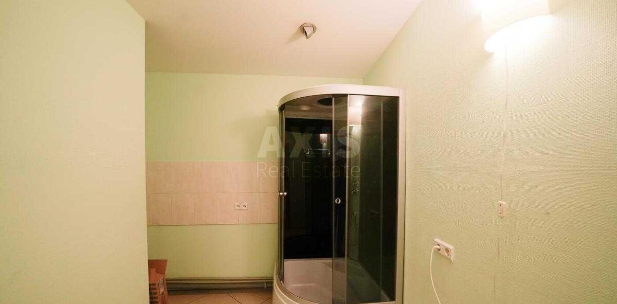 Office vul. Velyka Vasyl'kivs'ka 72, 345m23