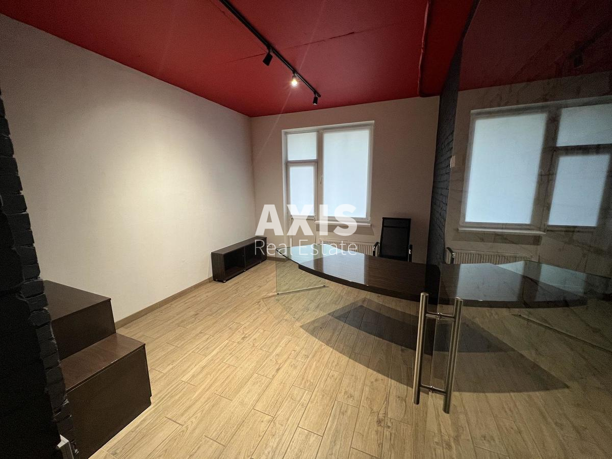 Office uzv. Klovs'kyj 7А, 200m2