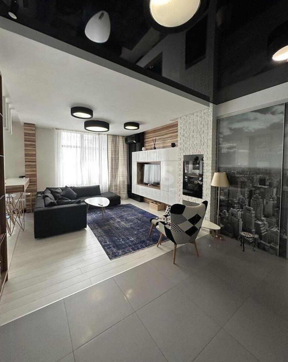 2k apartment vul. Dragomyrova Myhajla 2010