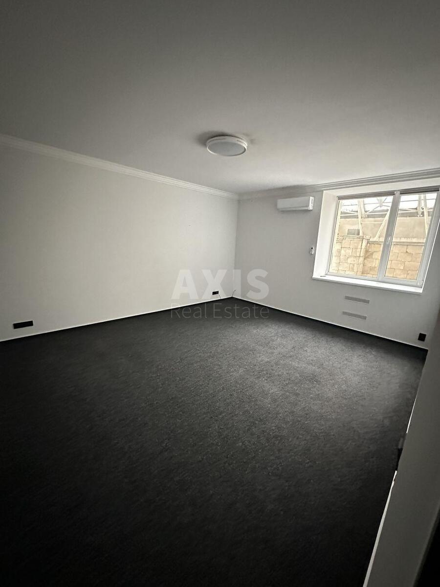 Office vul. Sichovyh Stril'civ 37/41, 93m2616992