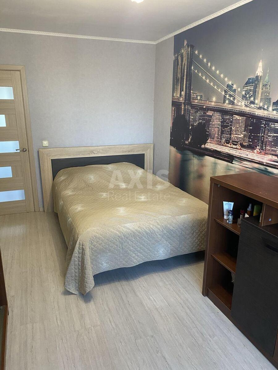 3k apartment pr-t Svobody 30617406