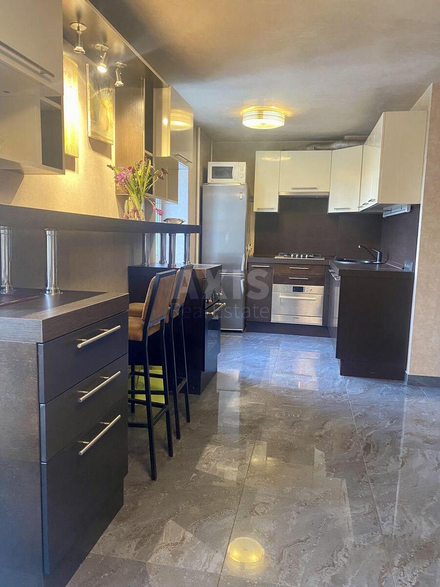 1k apartment prov. Vynogradnyj 63