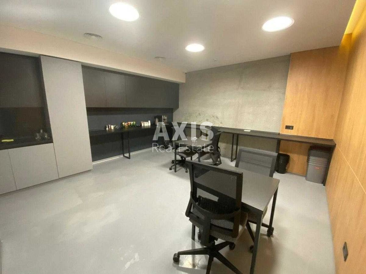 Office vul. Nyzhn'okljuchova 14, 503m2435602