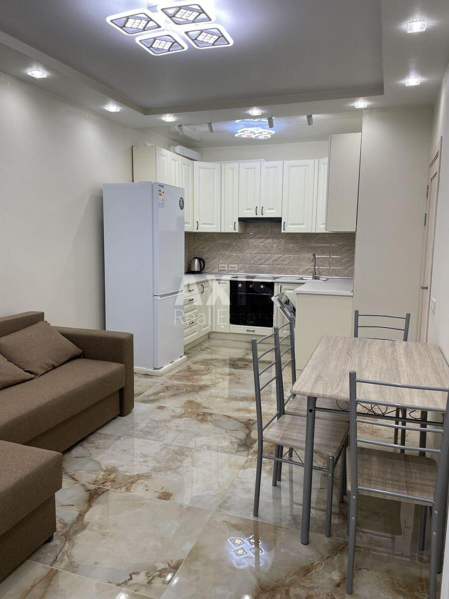 1k apartment nab. Dniprovs'ka 18594802