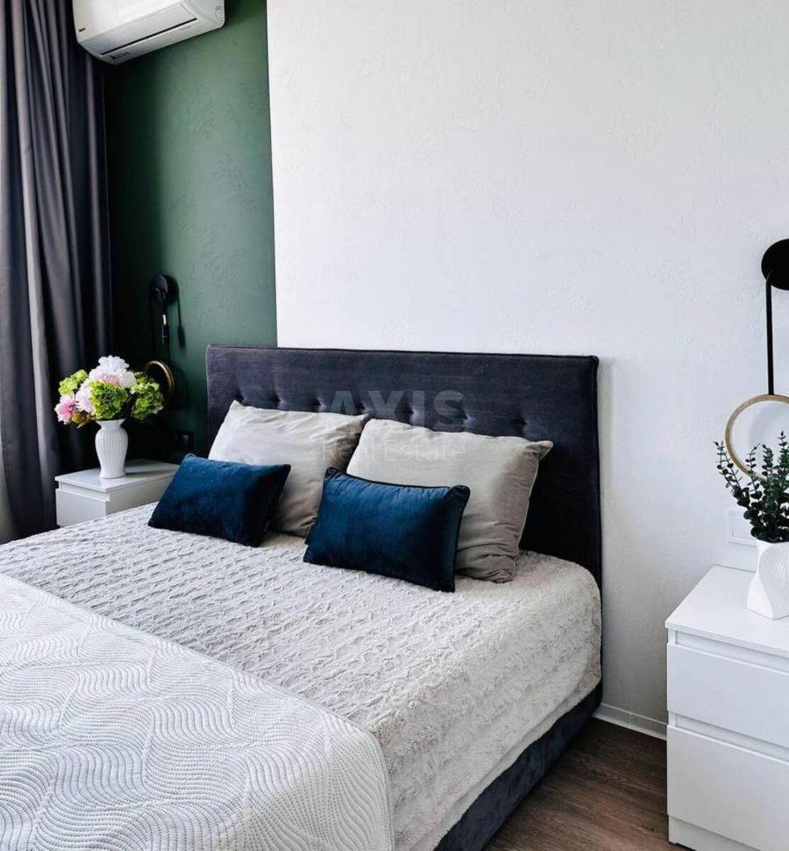 1k apartment vul. Saljutna 2Б578977