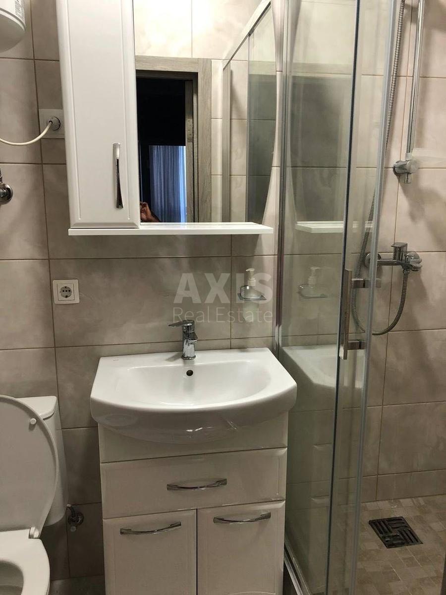 3k apartment vul. Osokors'ka 2А4