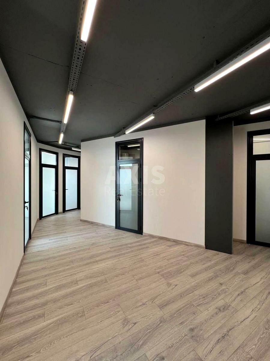 Office pr-t Berestejskij 11, 94m2636454