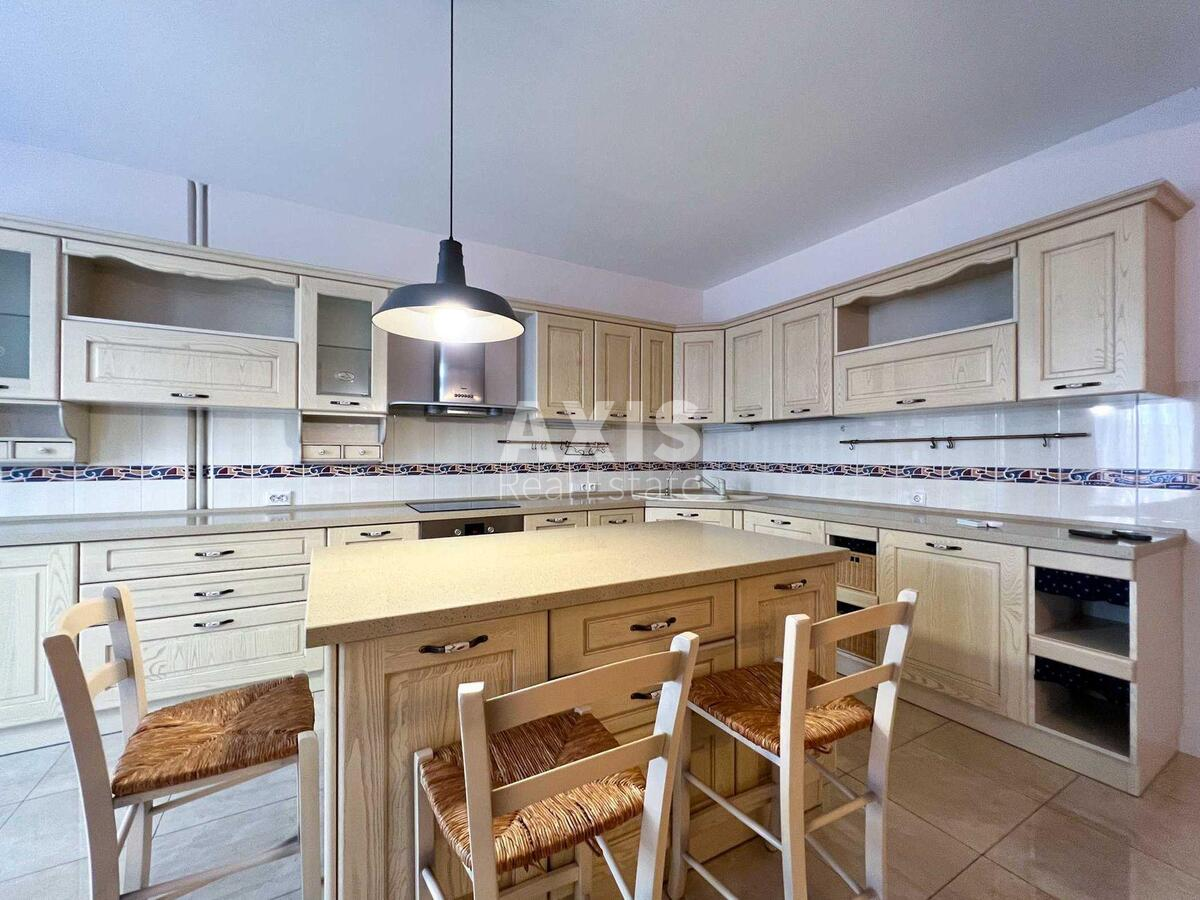 4k apartment vul. Pavlivs'ka 18