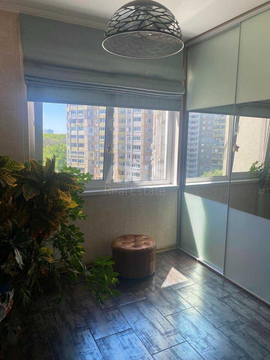 3k apartment vul. Zabolotnogo Akademika 408