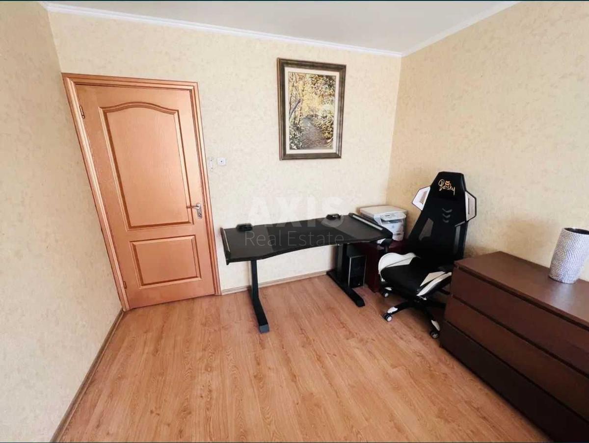 1k apartment nab. Rusanivs'ka 62