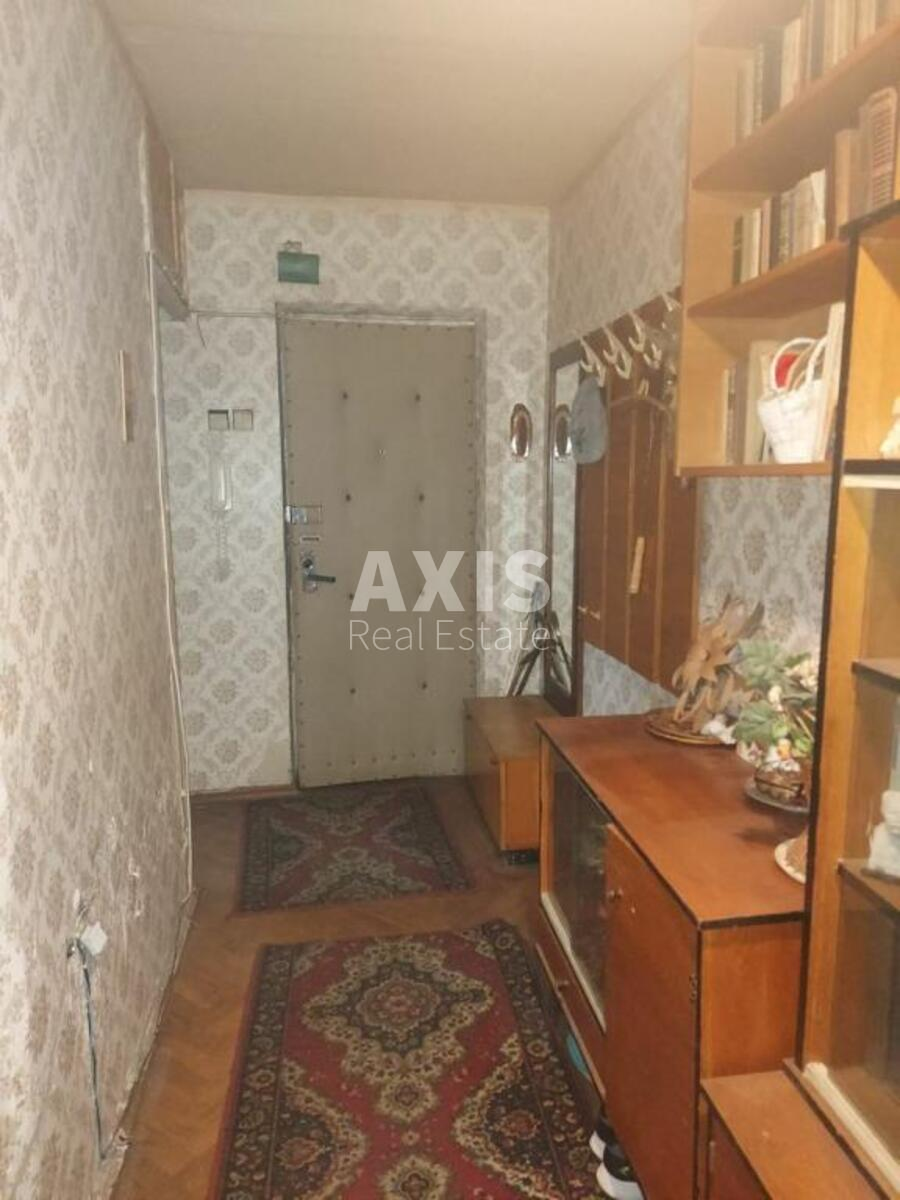 3к квартира пр-т Гонгадзе Георгия 92